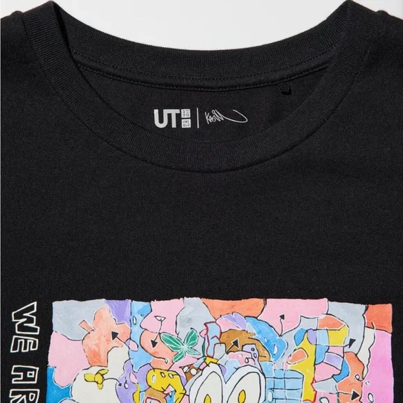 UNIQLO X POP MART T-SHIRT THE MONSTERS LABUBU - Picture 5 of 7